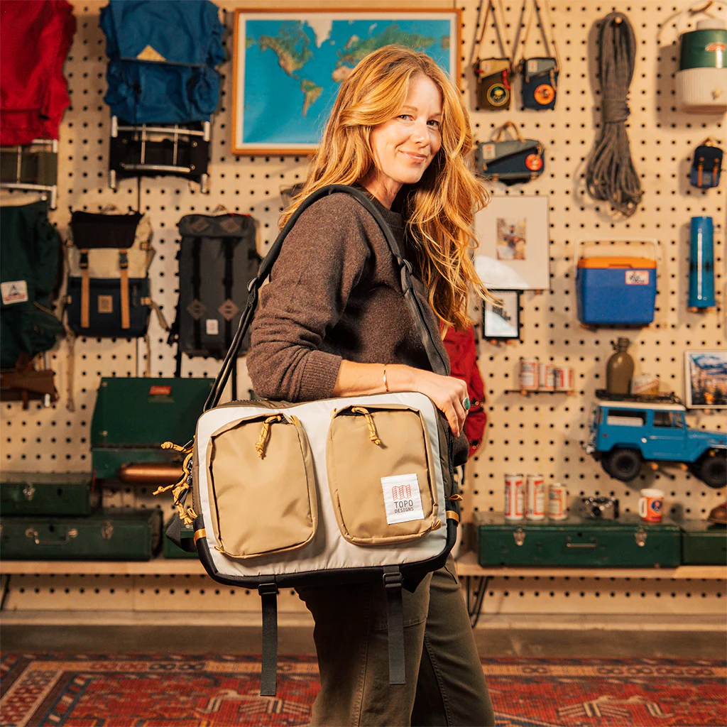 Global Briefcase - Image 22