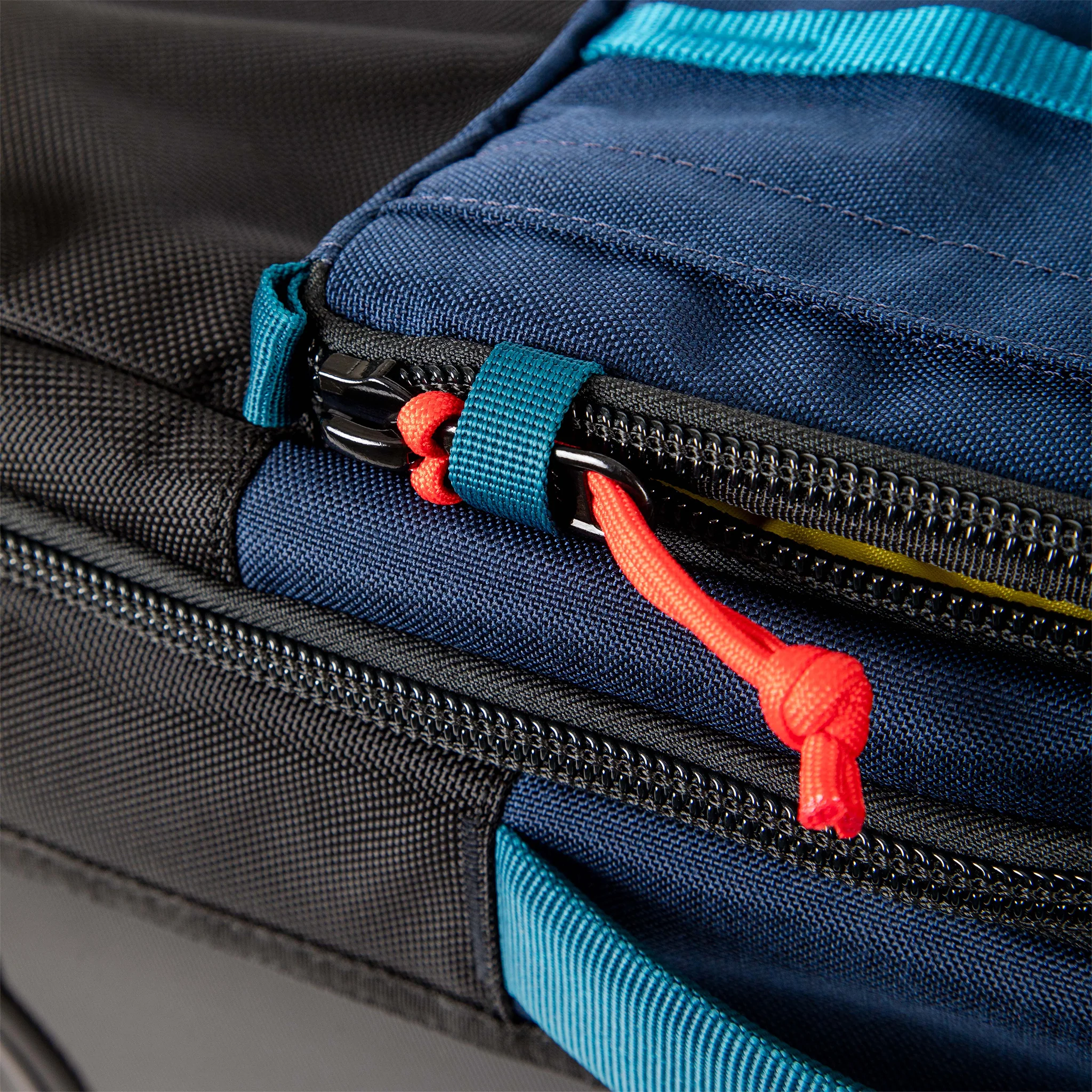 Global Travel Bag Roller - Image 45